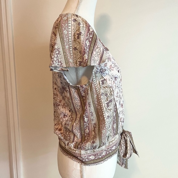 Lovestitch Boho Floral Tie-Front Top - Blush - Size M - Picture 3 of 5